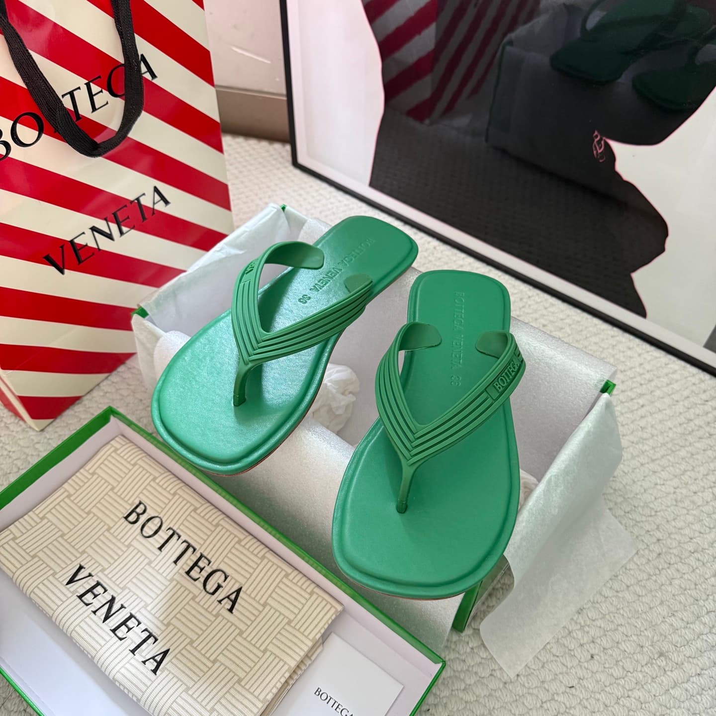 Bottega Veneta Sampieri Flat Thong Sandals Women Men