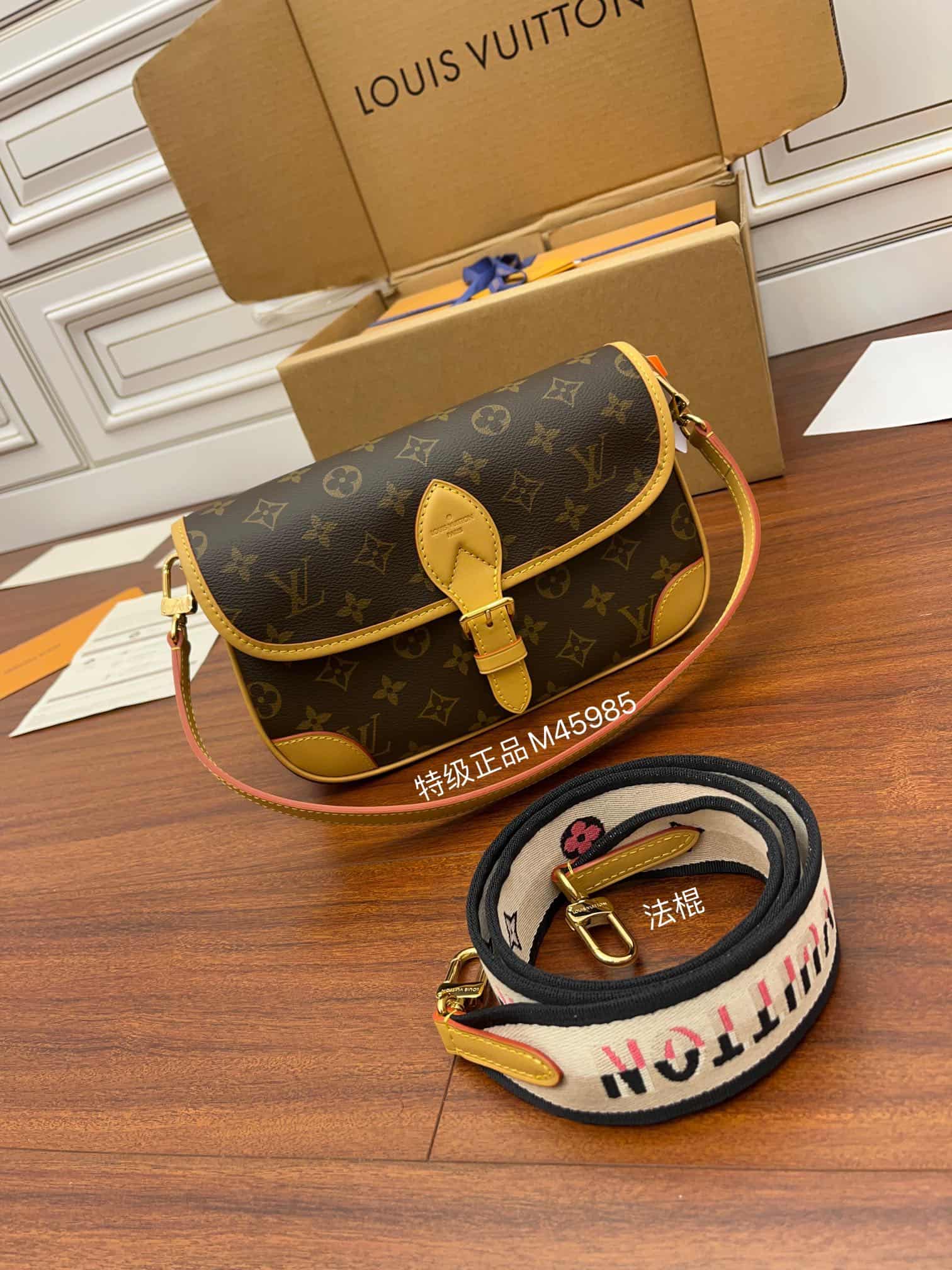 Louis Vuitton Diane Monogram coated canvas M45985 Top