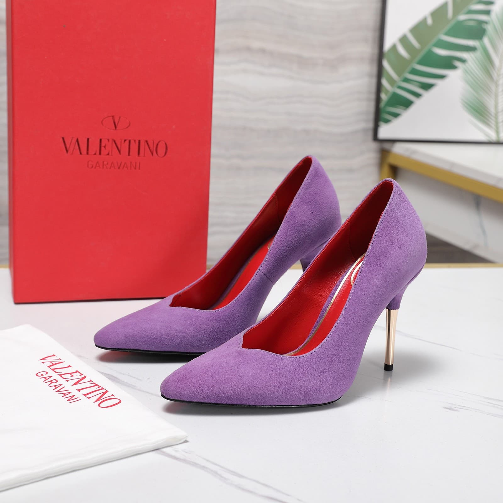 Valentino Garavani Leather  Pumps Women