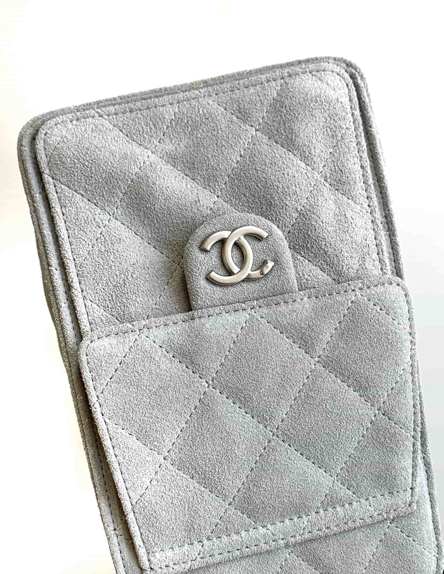 Chanel 25 Small Hobo handbag AS5293 Suede & silver-tone metal Grey A