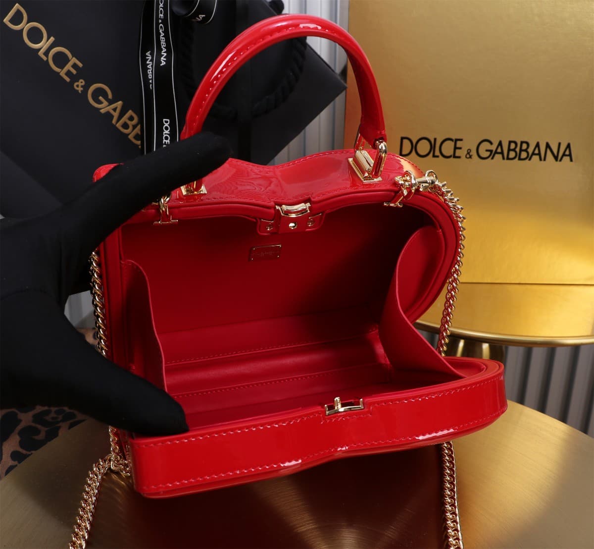 Dolce & Gabbana red patent leather DG Logo handbag high