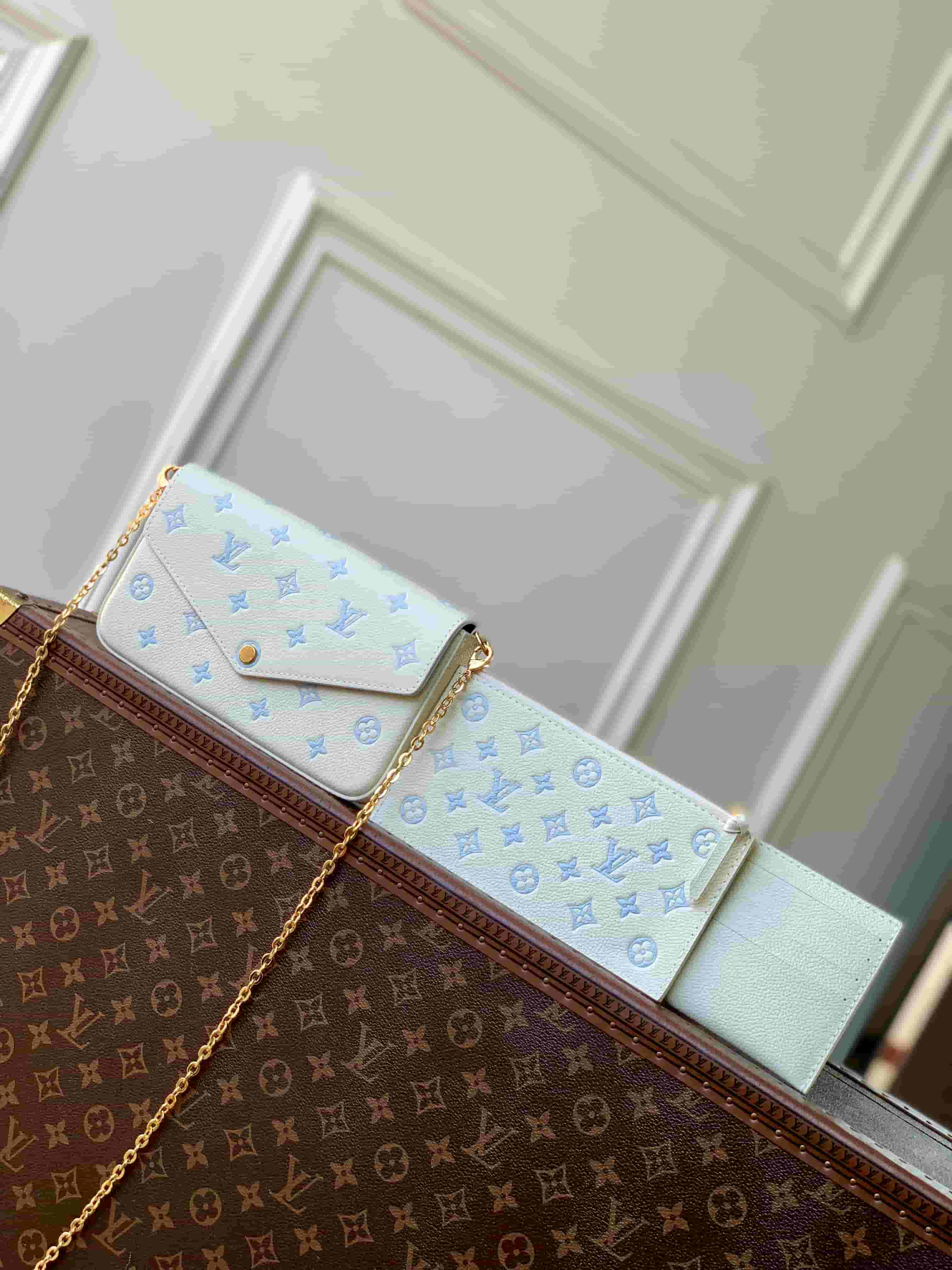 Louis Vuitton Pochette Félicie Monogram Milky White/Blue Embossed grained cowhide leather M28127 High