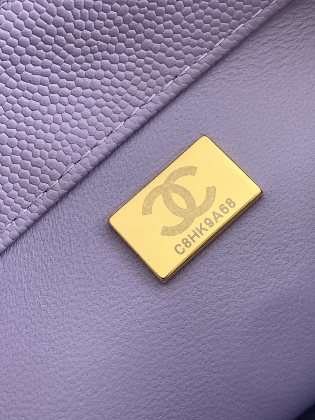 FLAP BAG WITH TOP HANDLE Grained Calfskin & Gold-Tone Metal A92990 Lilac Binding A