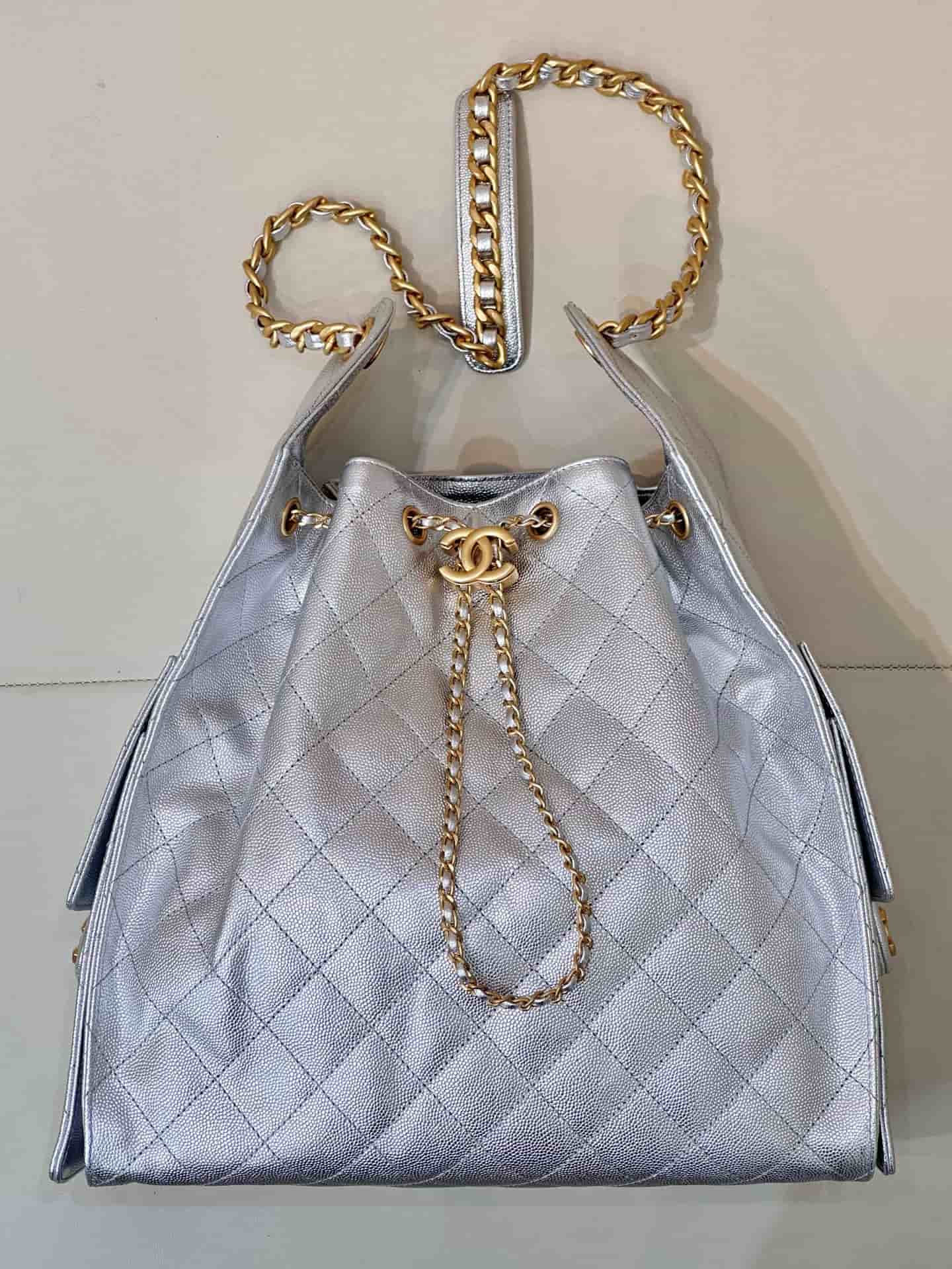 Chanel 25 Medium Hobo handbag AS5311 Grained Calfskin & Gold-tone Metal Silver TOP