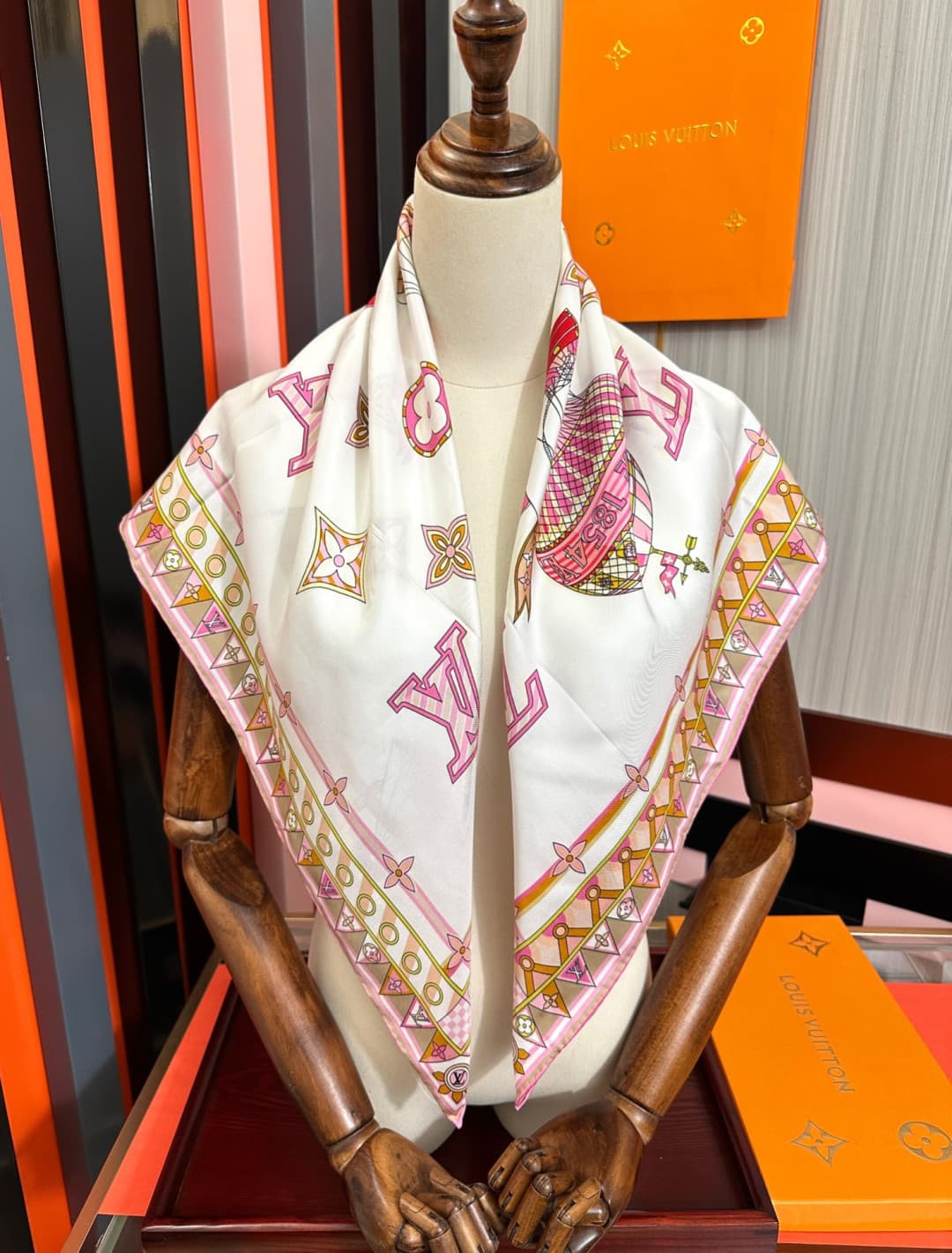 Louis Vuitton 