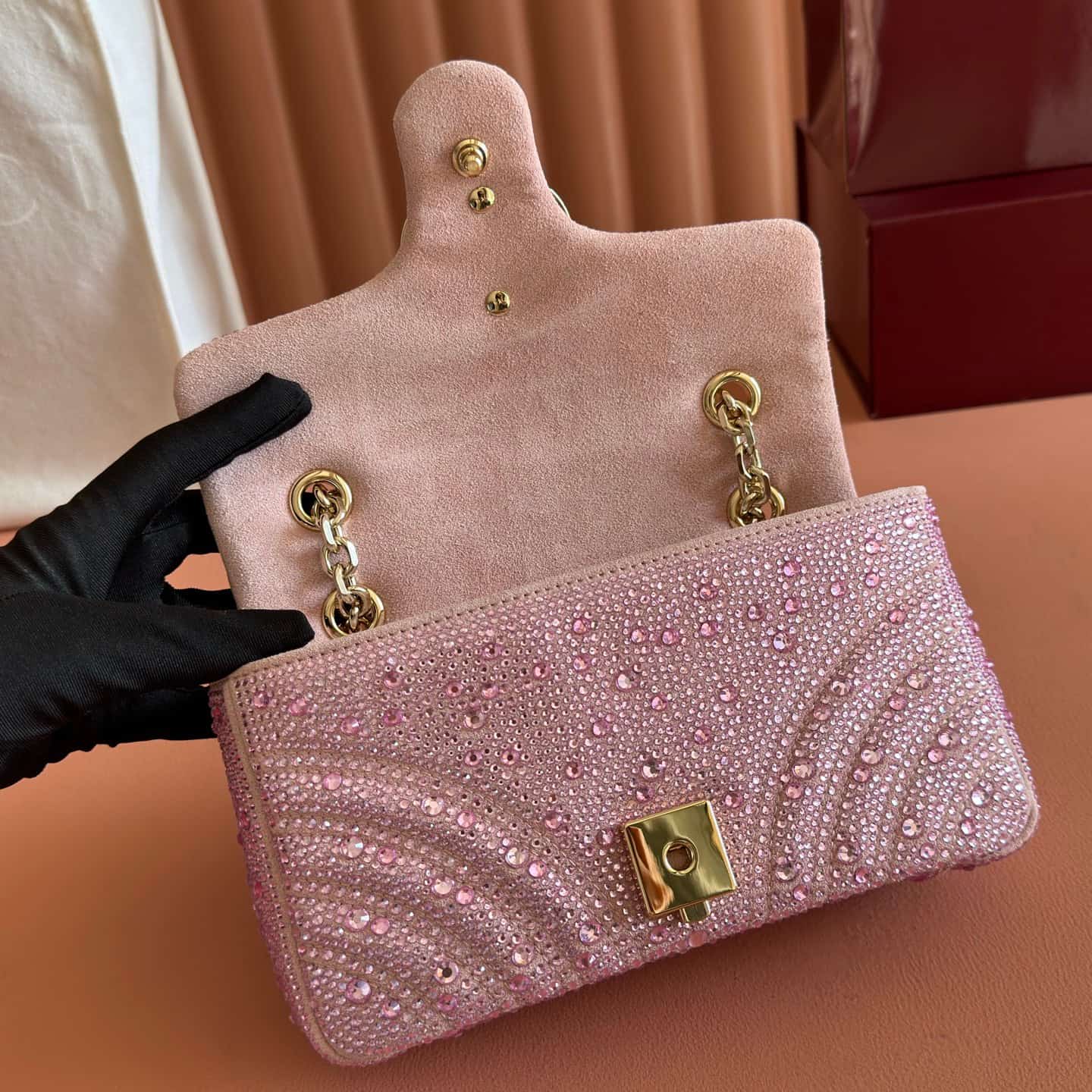 Gucci GG Marmont Shoulder Bag Pink / Crystal 837280 High