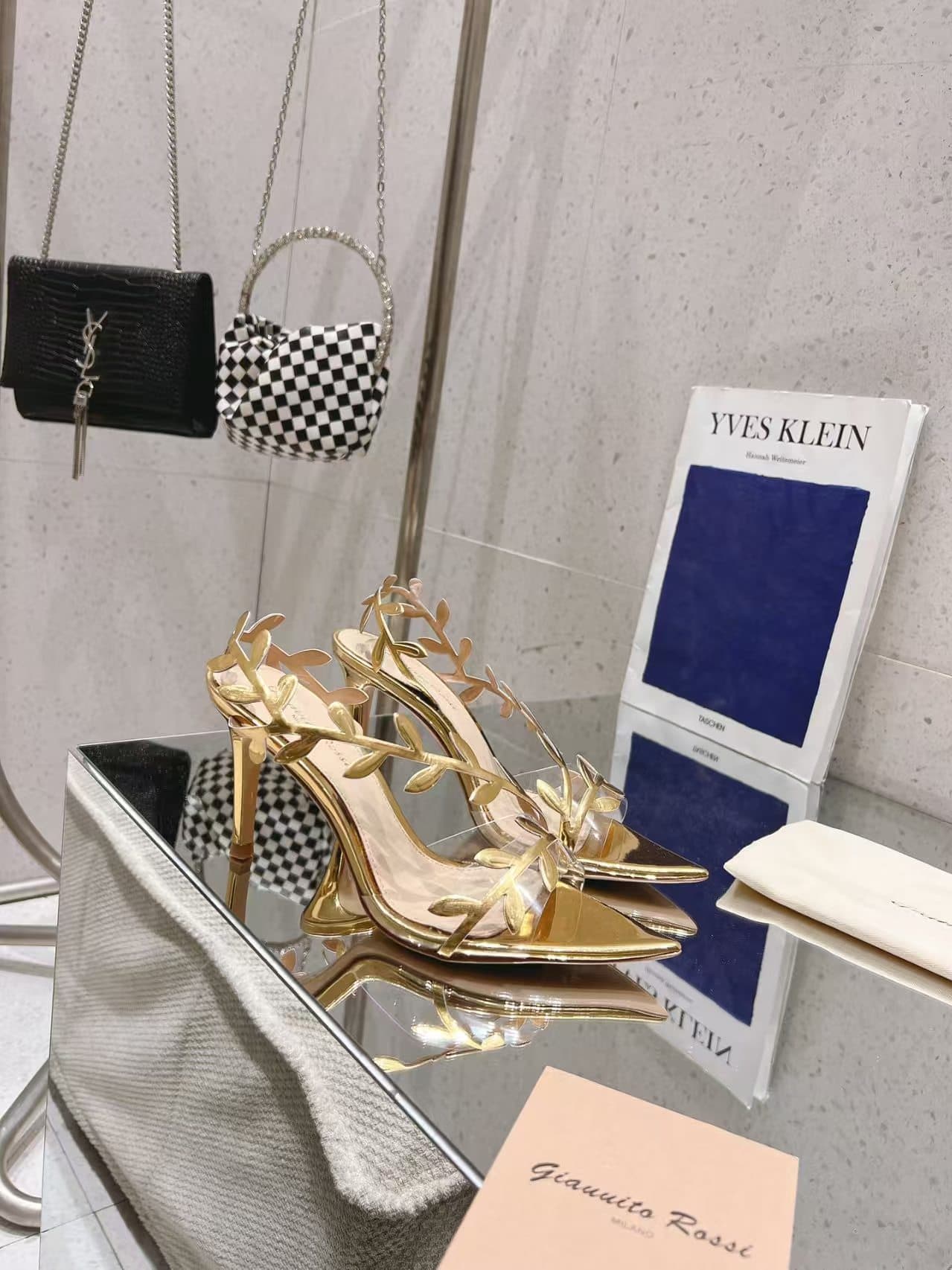 Valentino Garavani Preshoes sandals