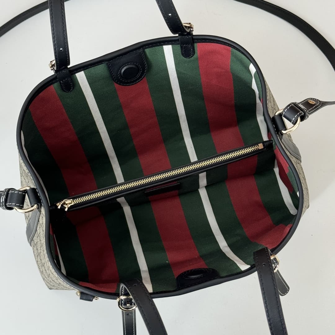 Gucci GG Emblem medium tote bag 815214 High