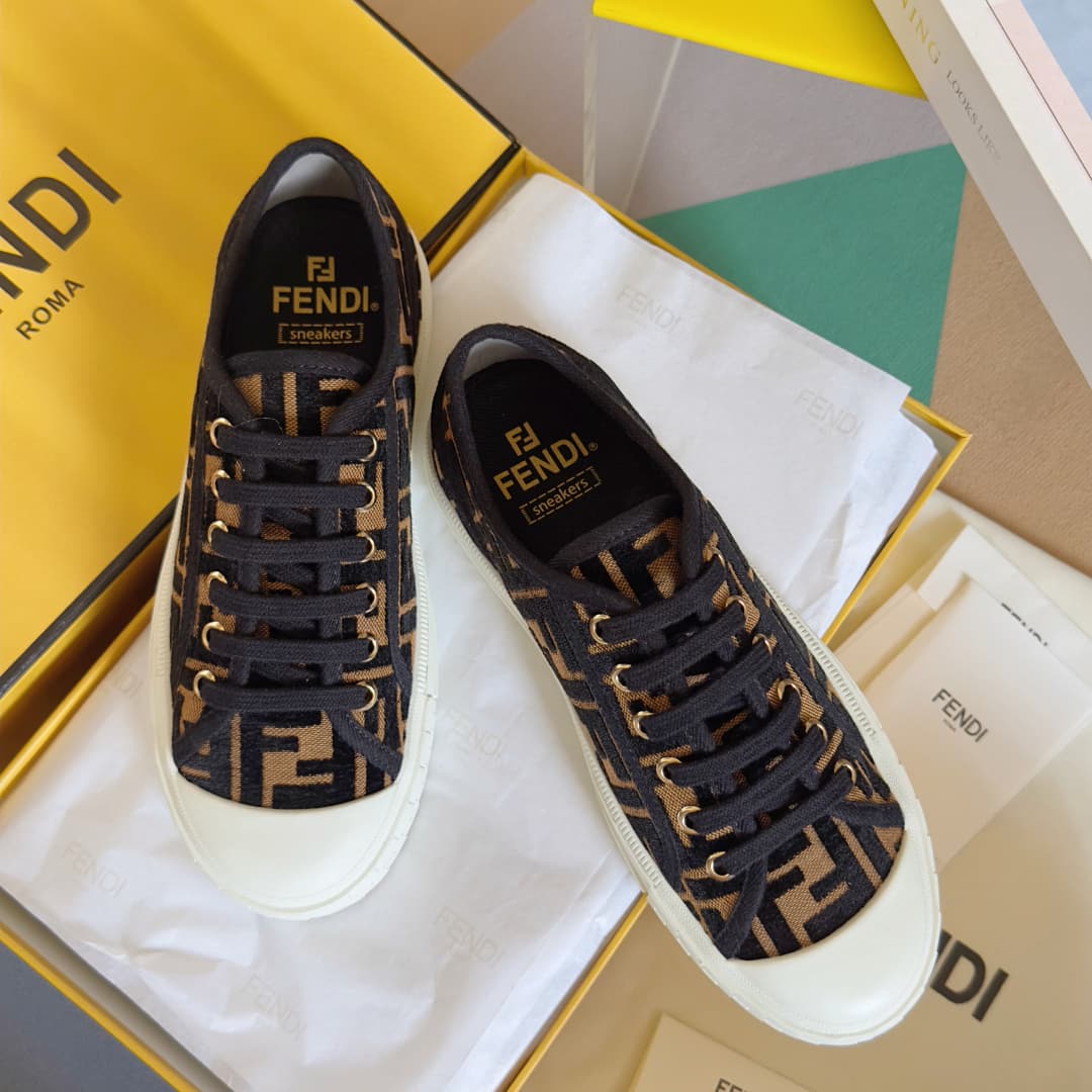 Fendi FF Domino Sneaker Shoes Men Women