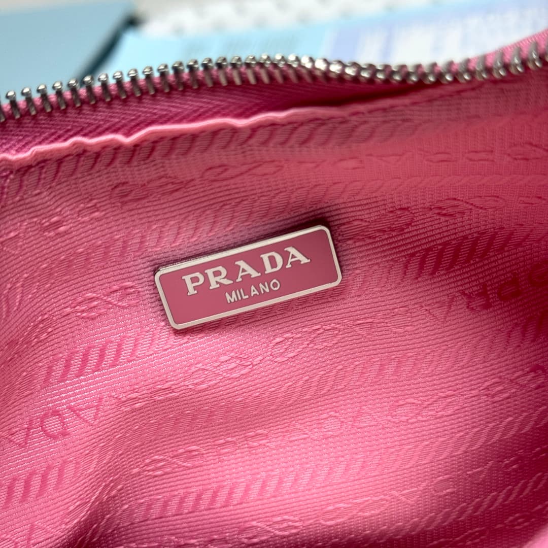 Prada Re-Edition 2005 Nylon bag 1BH204 Peach-pink High