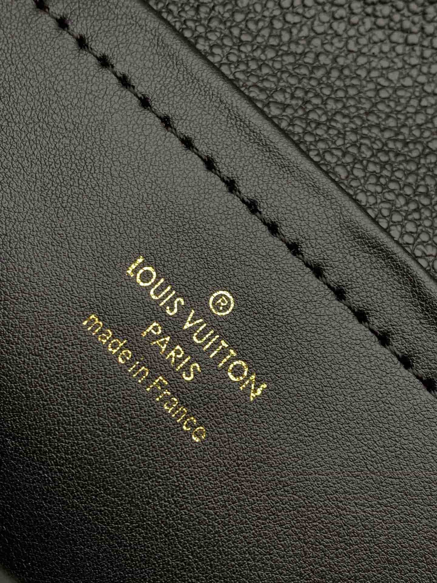 Louis Vuitton Marceau Black Embossed grained cowhide leather M46200 High
