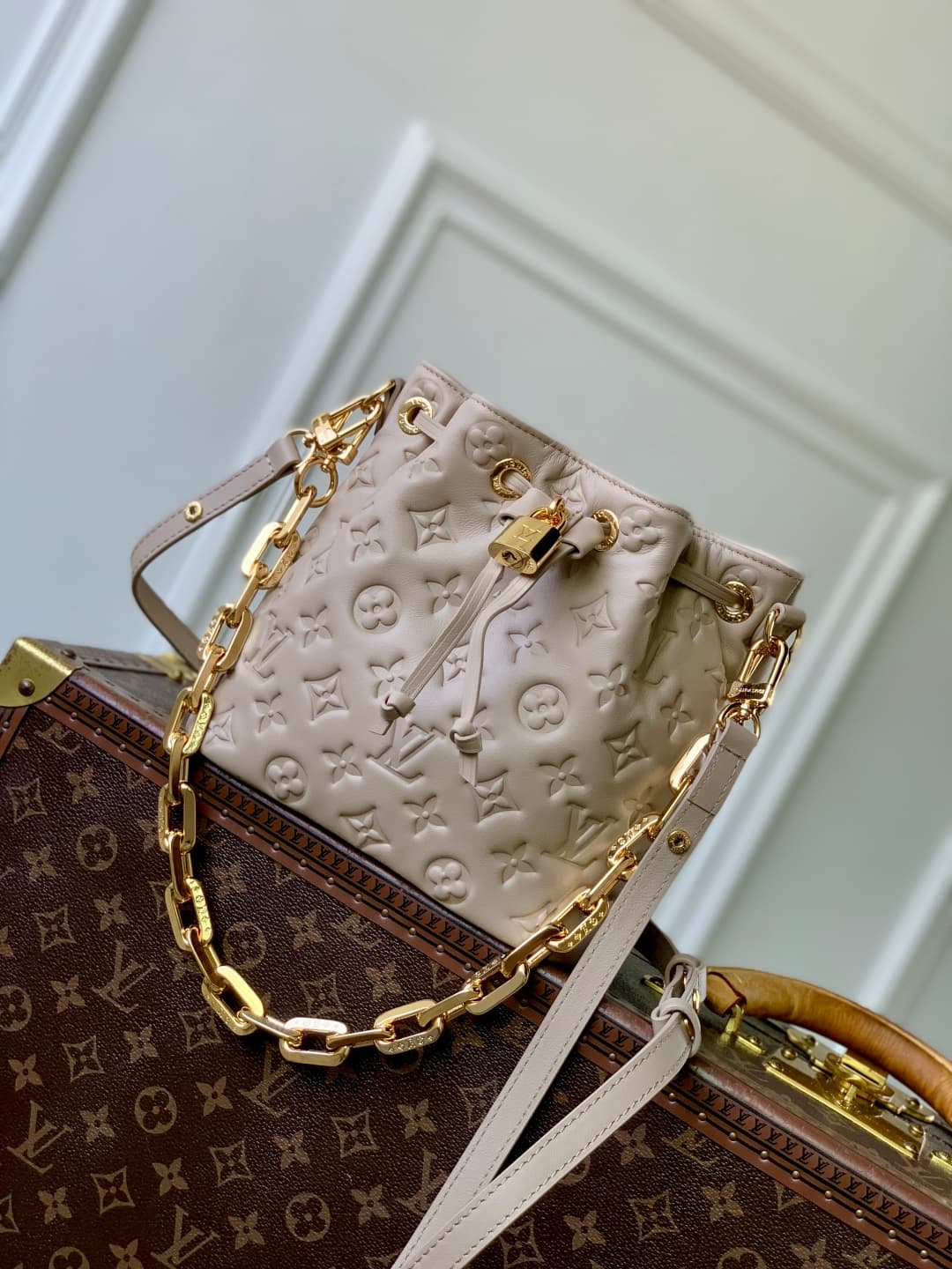 Louis Vuitton Coussin Bucket bag Monogram-embossed lambskin M26530 beige high