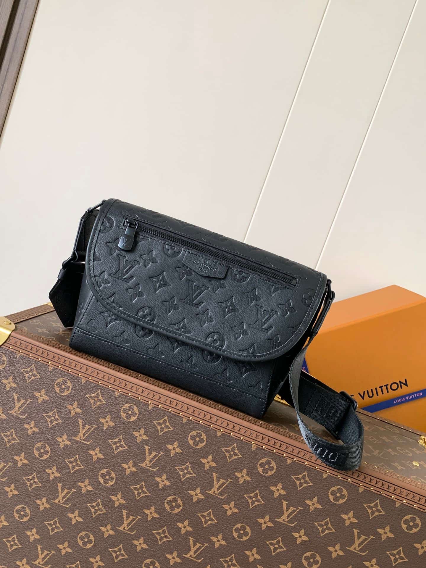 Louis Vuitton Pulse Messenger Black Monogram Shadow embossed calf leather M14874 High