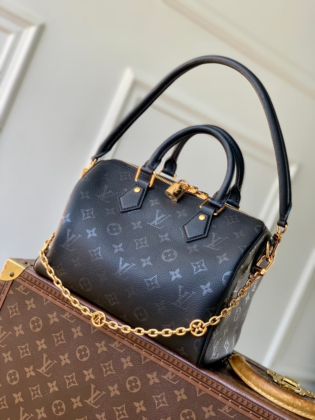 Louis Vuitton Speedy Bandoulière 25 Monogram leather M26486 Black High