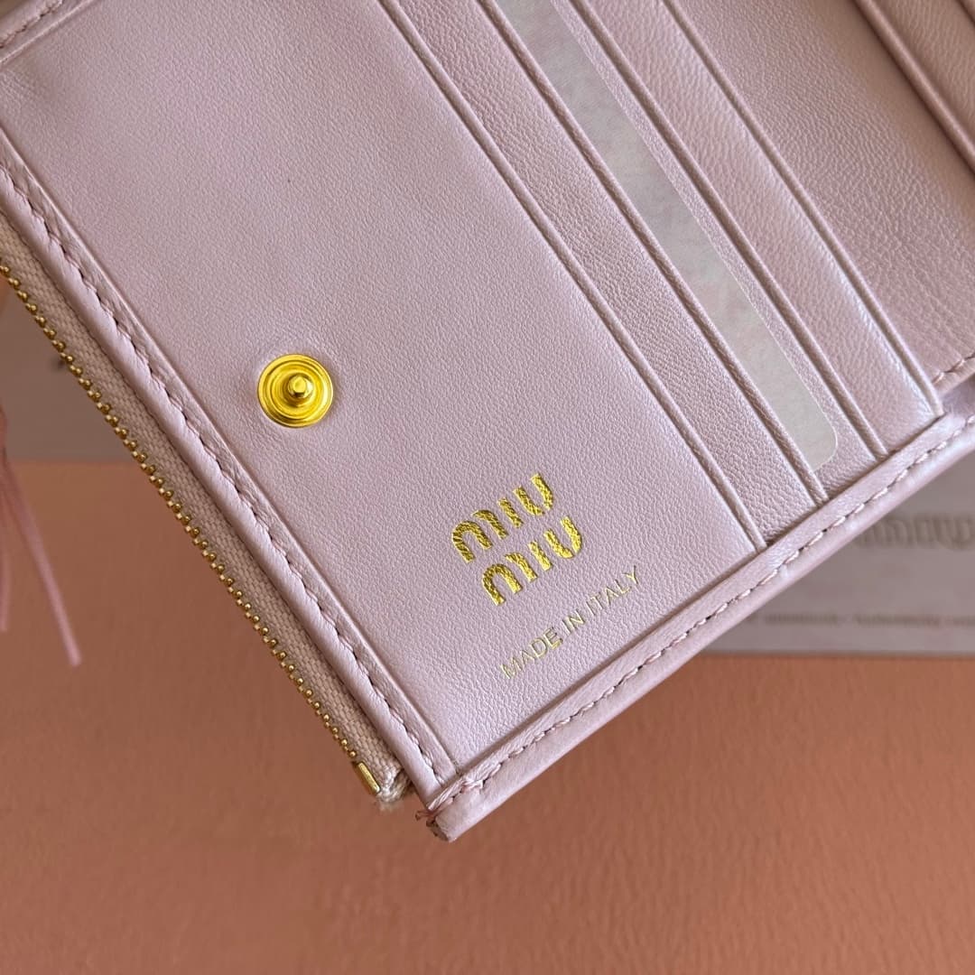 Miu Miu Begonia Alabaster Pink Matelassé Nappa Leather Wallet 5MV017 TOP