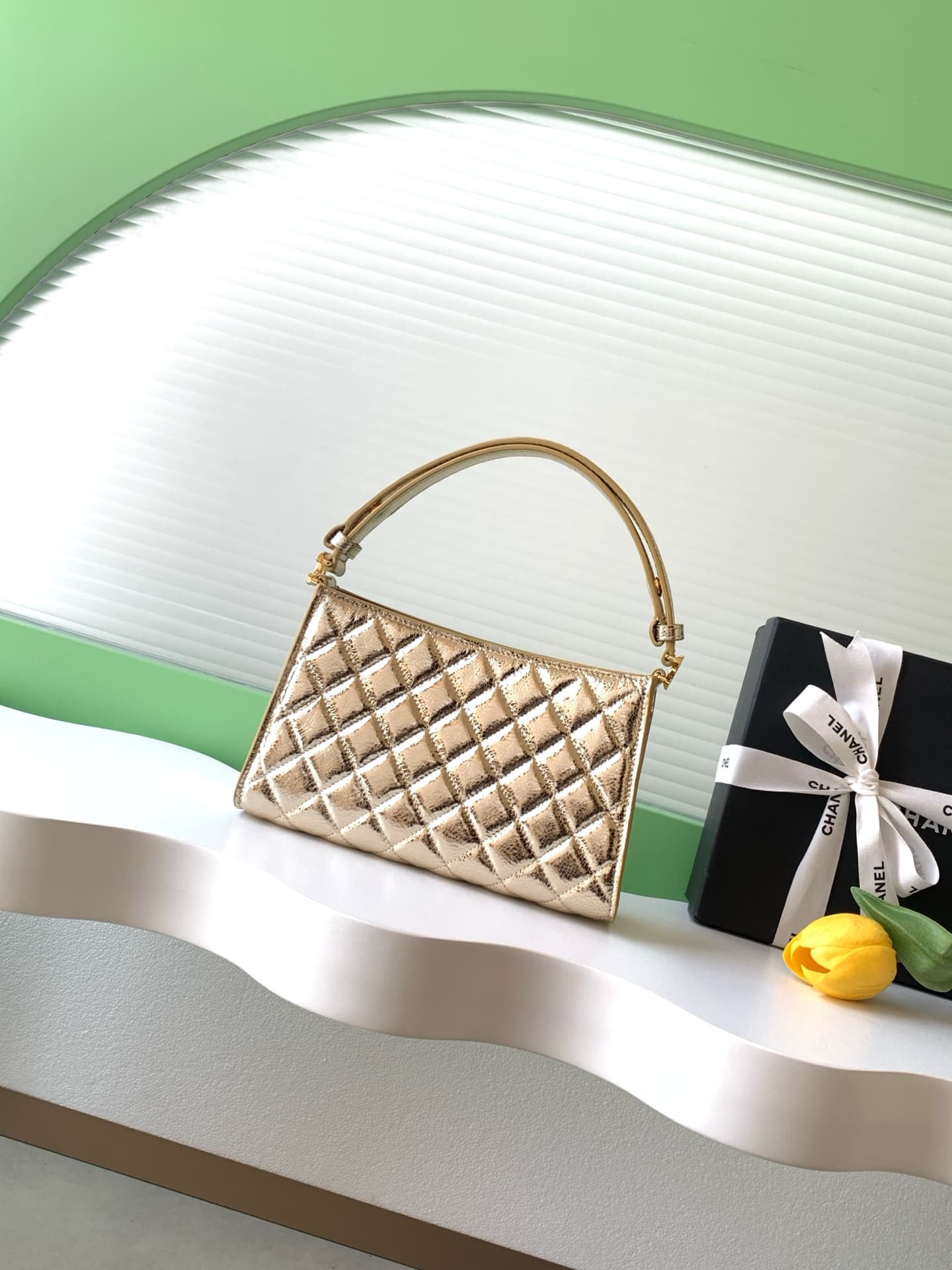 Chanel evening bag AS6045 lambskin & gold-tone metal gold high