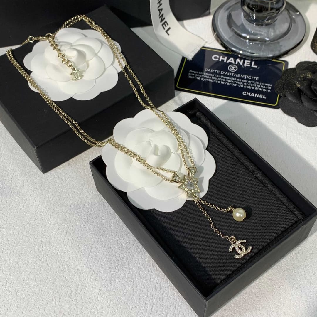 Chanel Gold-tone Necklace High