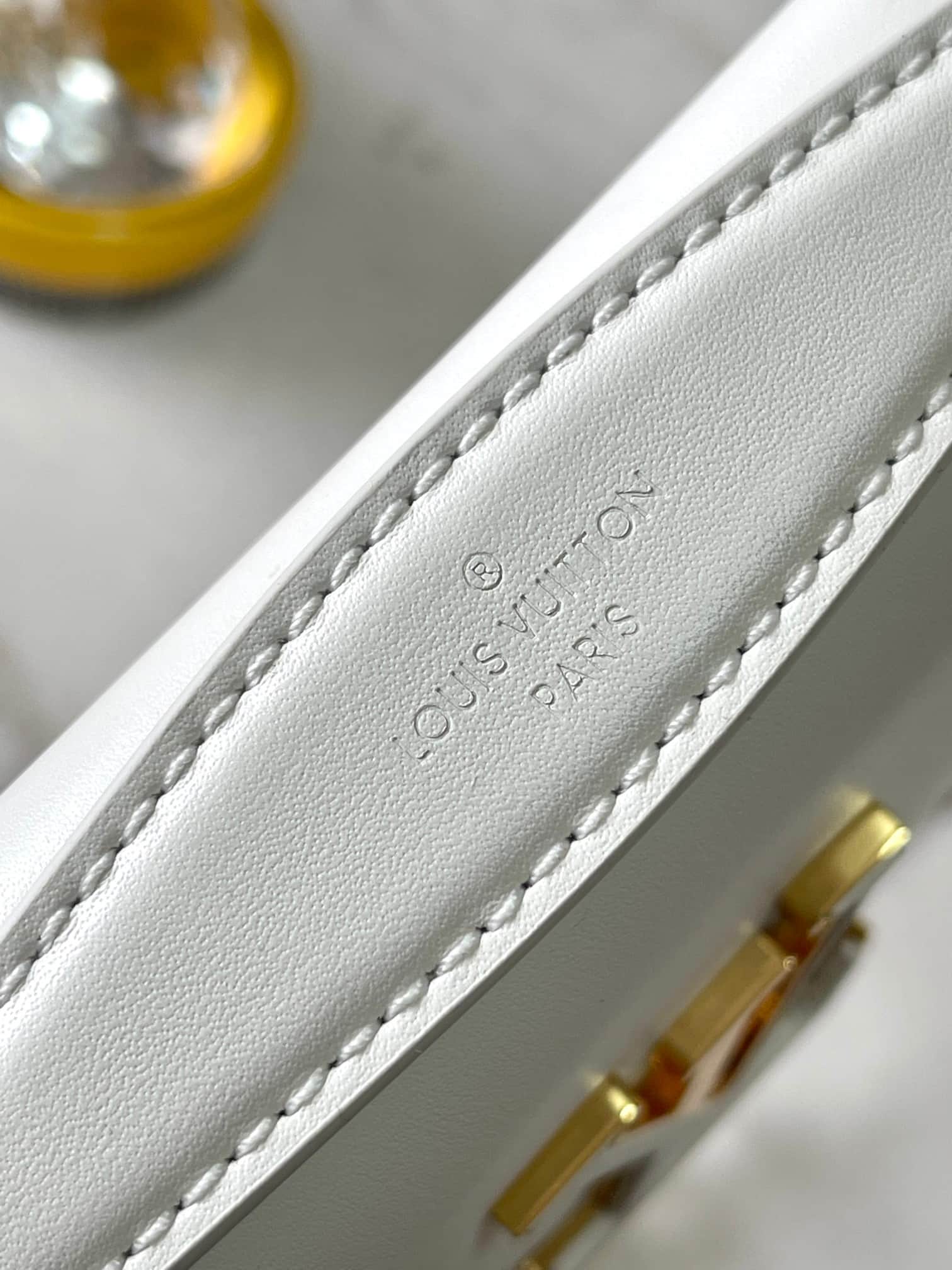 Louis Vuitton Wallet On Chain Capucines Calf Leather M12265 White Top