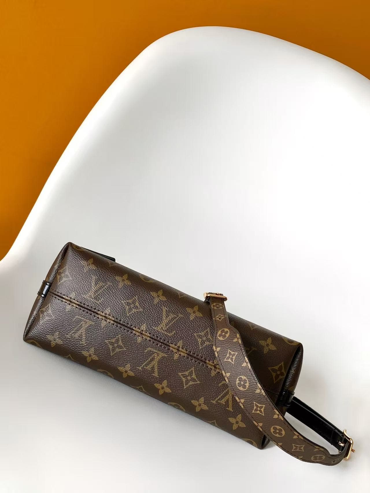 Louis Vuitton CarryAll BB Monogram Shearling Leather M26568 High