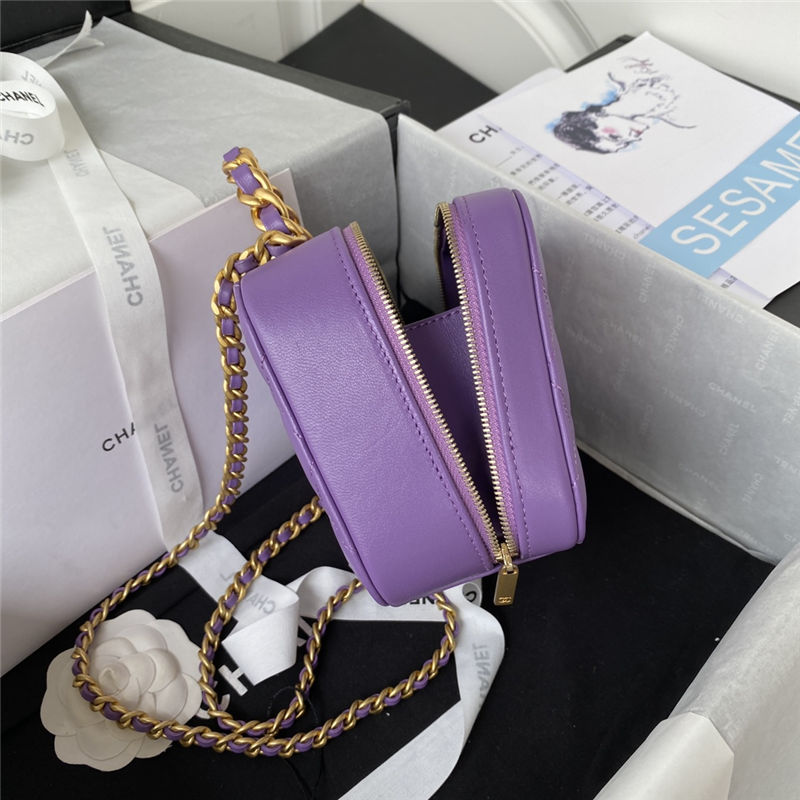 Chanel Small VANITY CASE AS3318 Lambskin & Gold-Tone Metal Purple A