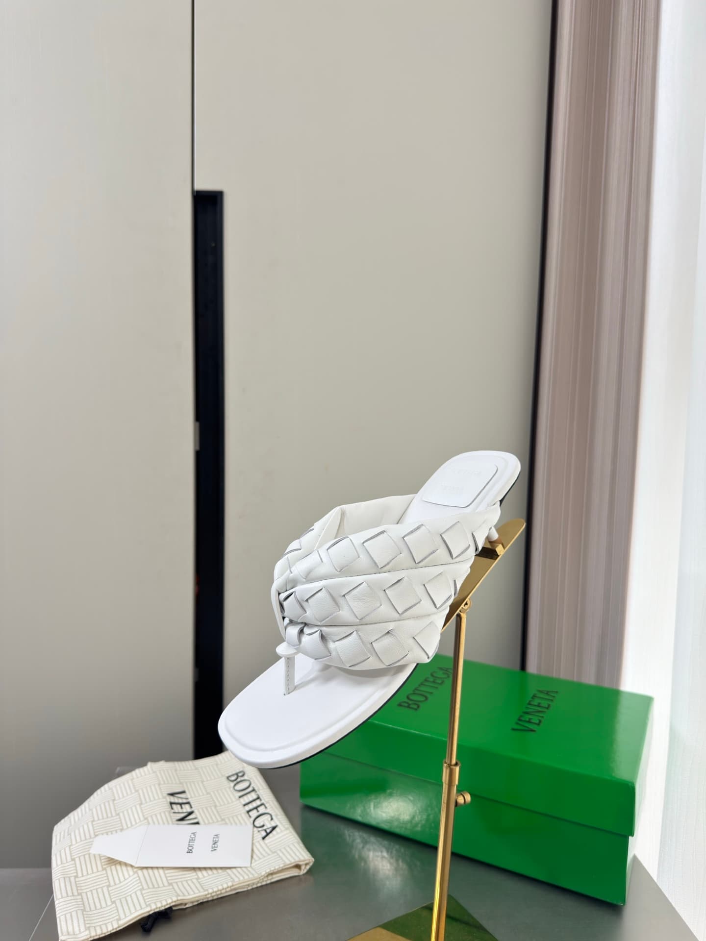 Bottega Veneta Lido Intrecciato Sandals