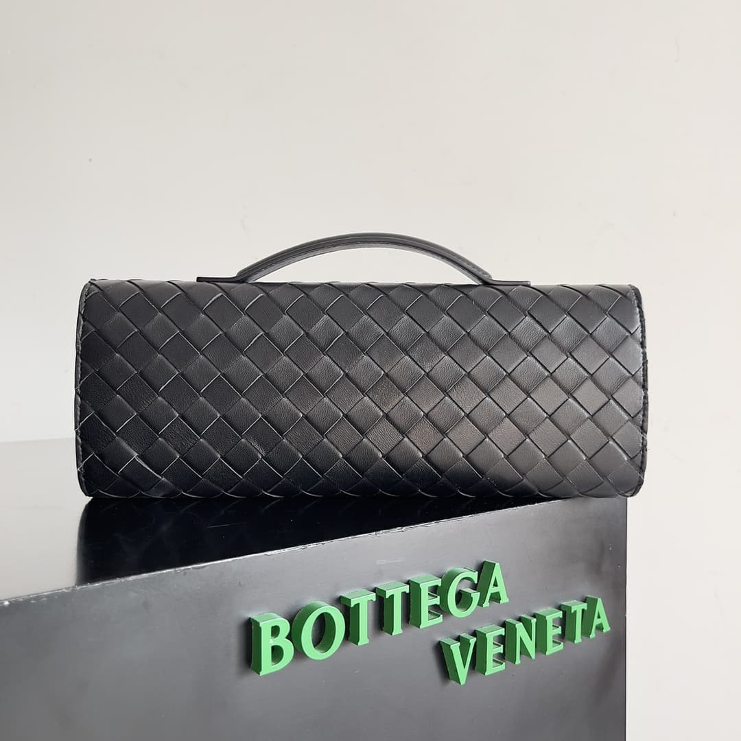 BV Long Clutch Andiamo With Handle Lambskin TOP