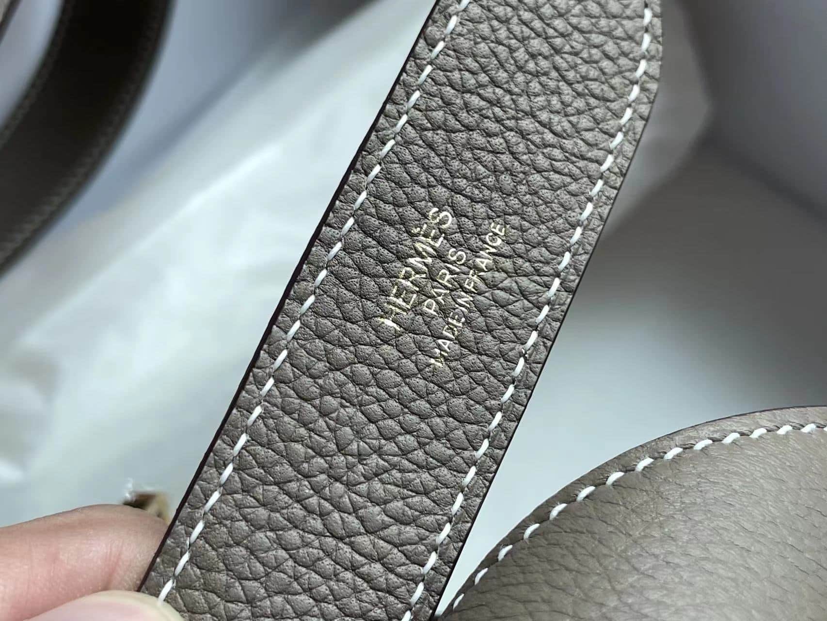 Hermes Kelly Messenger 25cm Taurillon Clemence Leather In Etoupe WAX