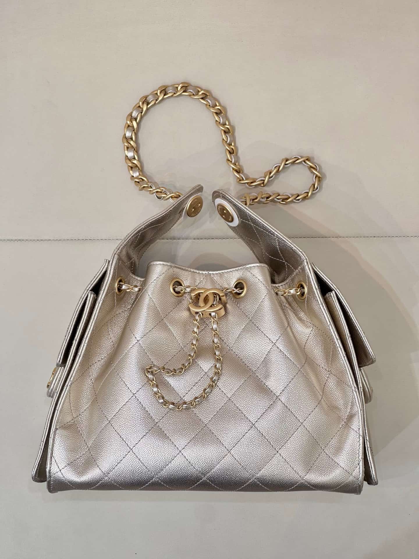 Chanel 25 Small Hobo handbag AS5293 Grained Calfskin & Gold-tone Metal Silver TOP