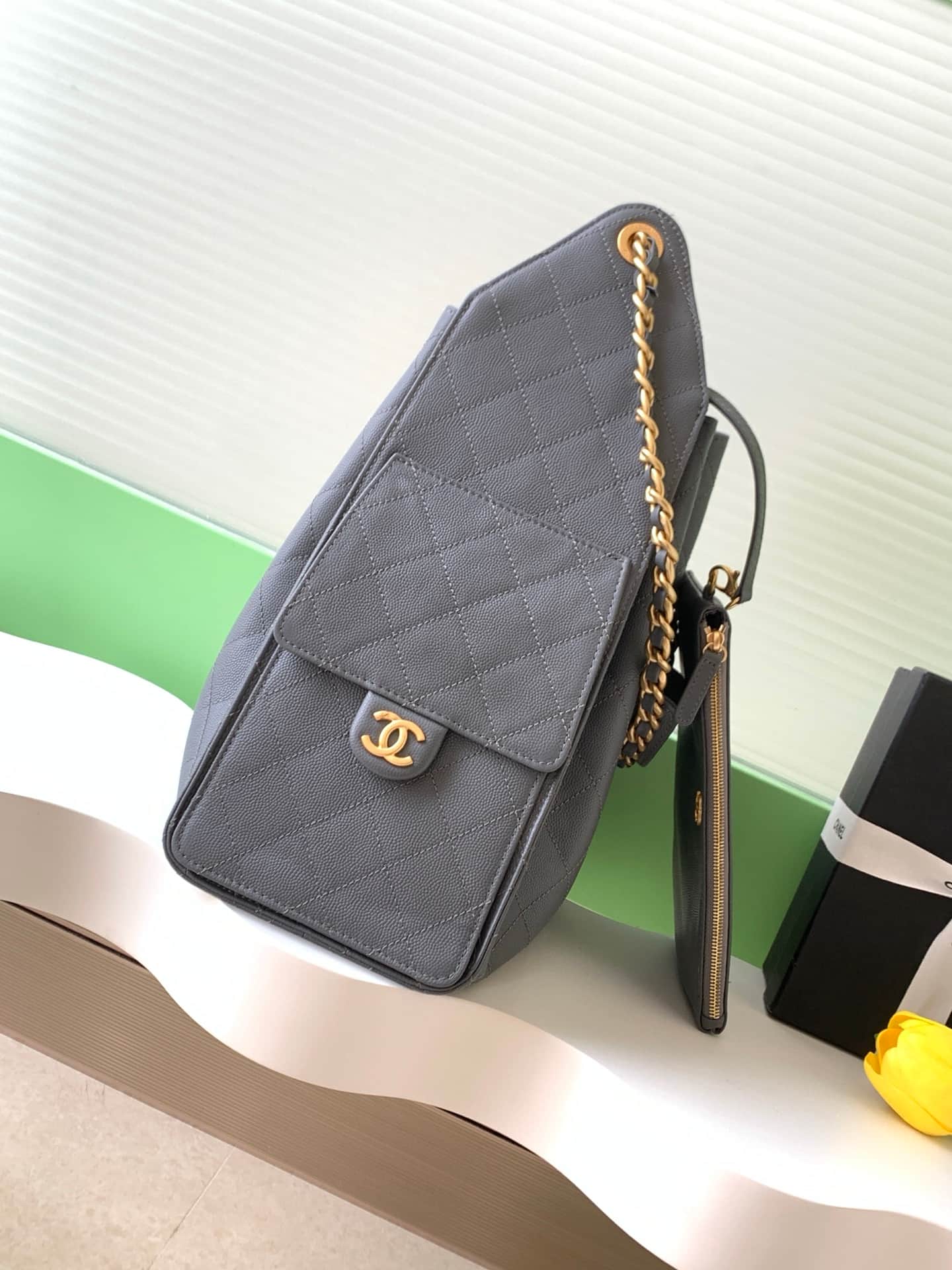 Chanel 25 Medium Hobo Medium handbag AS5311 Grained Calfskin & Gold-tone Metal Drak grey A