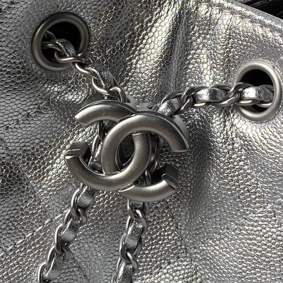 Chanel 25 Small Hobo handbag AS5293 Grained Calfskin &Silver-Tone Metal Silver A