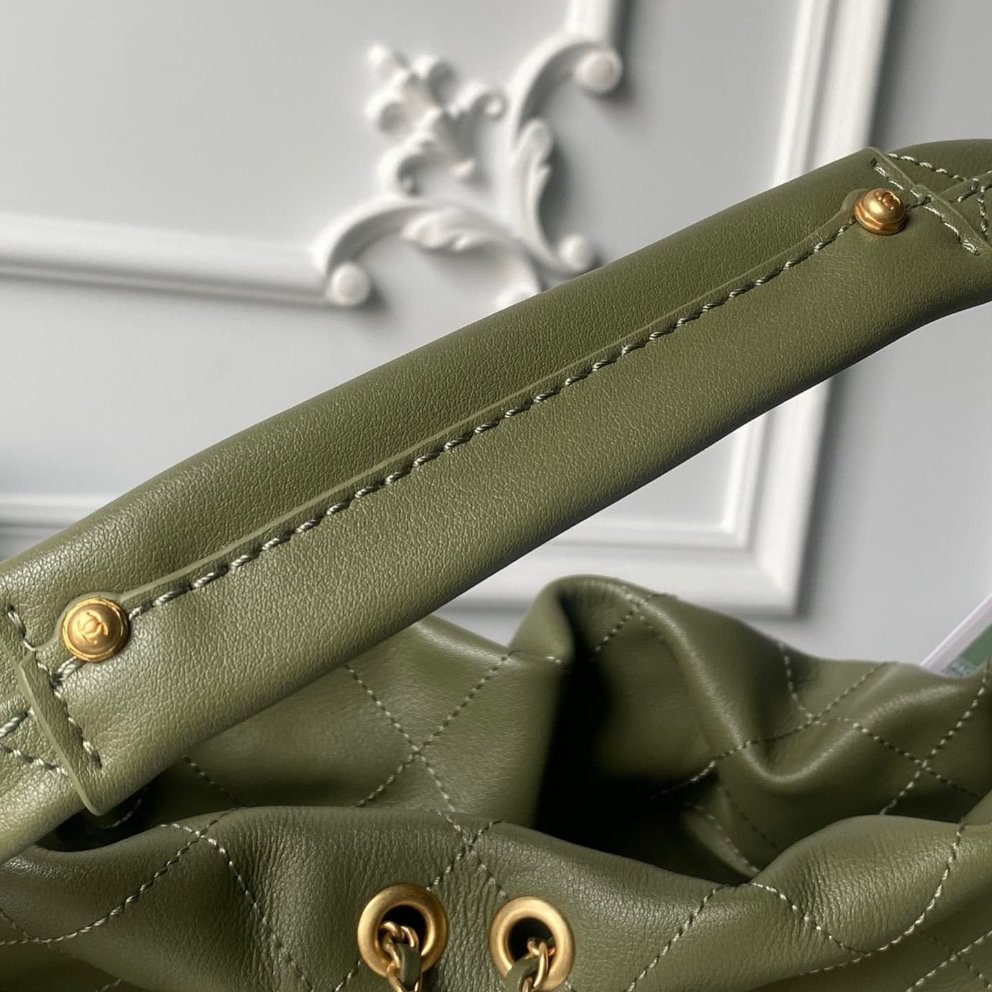 Chanel Hobo Handbag Calfskin & Gold-Tone Metal AS5967 Drak Green A