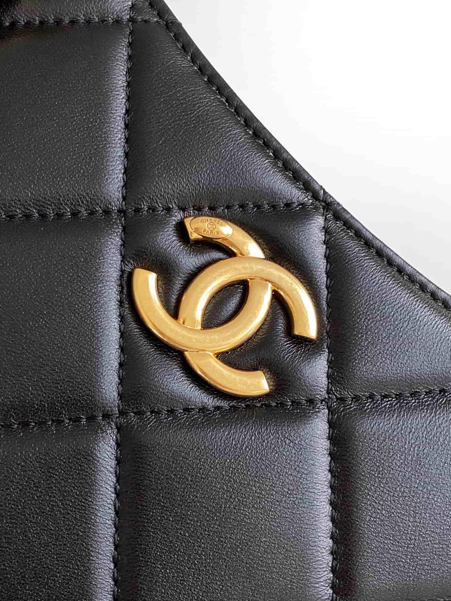 Chanel HOBO HANDBAG AS5177 Lambskin & Gold-Tone Metal Black A