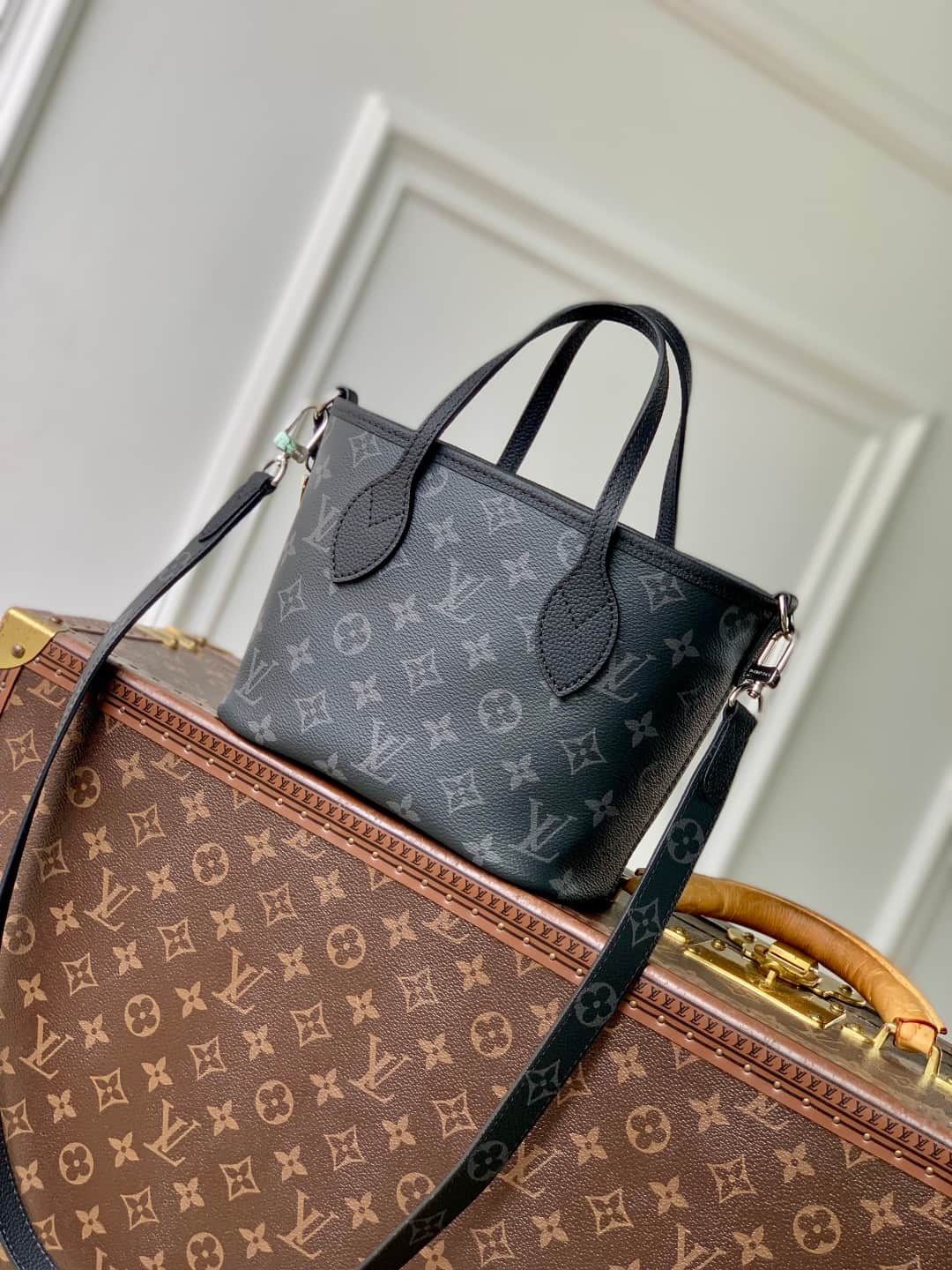 Louis Vuitton Neverfull Bandoulière Inside Out BB M15210 Monogram Eclipse/Black High