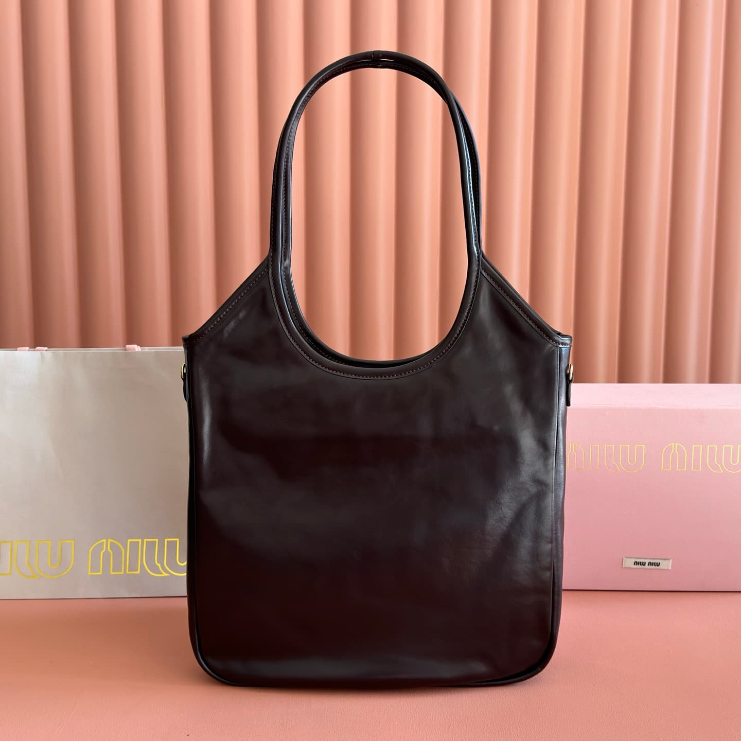 Miu Miu Ivy Calfskin leather bag Black 5BG231 TOP