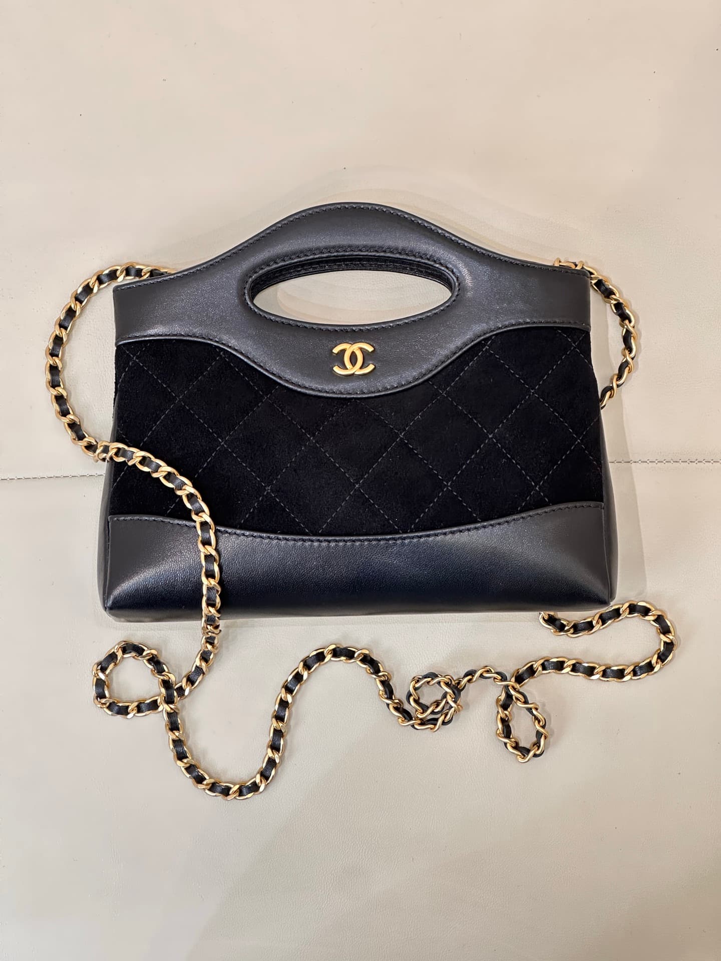 Chanel Clutch with chain Suede & Gold-Tone Metal AP3656 Black TOP