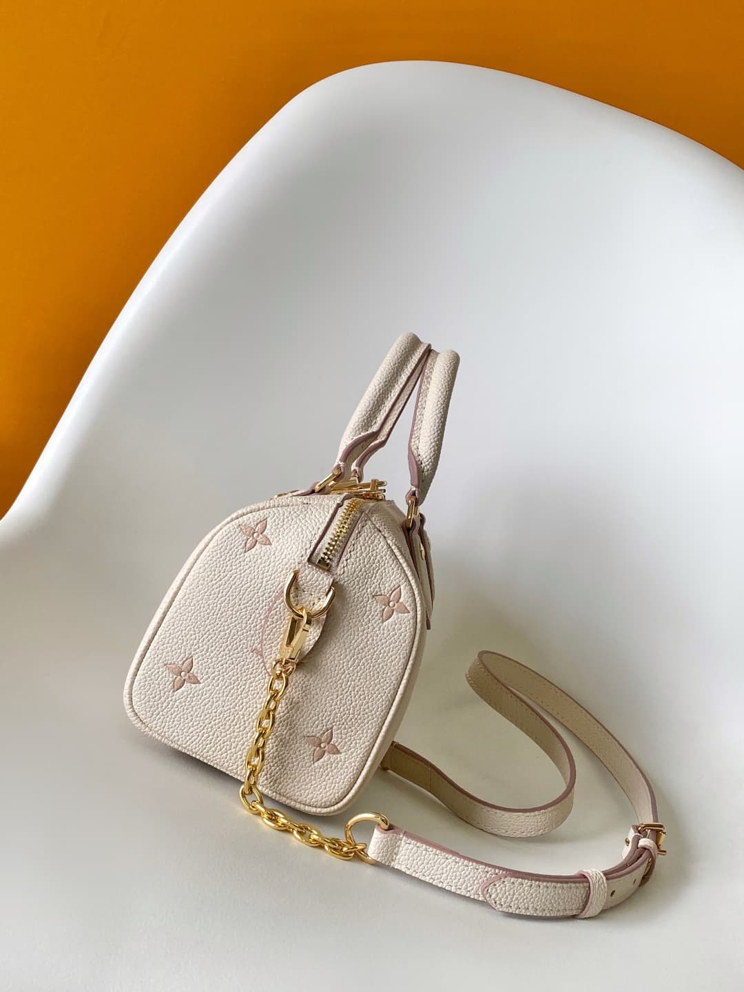 Louis Vuitton Speedy Bandoulière 20 Bag Debossed grained cowhide leather M14291 Eden High