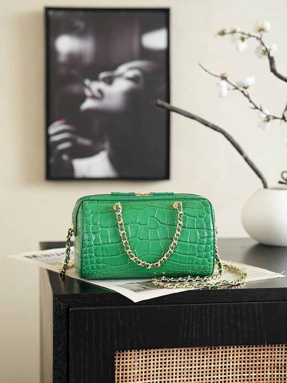 Chanel Mini Timeless Classic Barrel Bag crocodile-embossed calfskin& Gold-Tone Metal Green AP5390 A