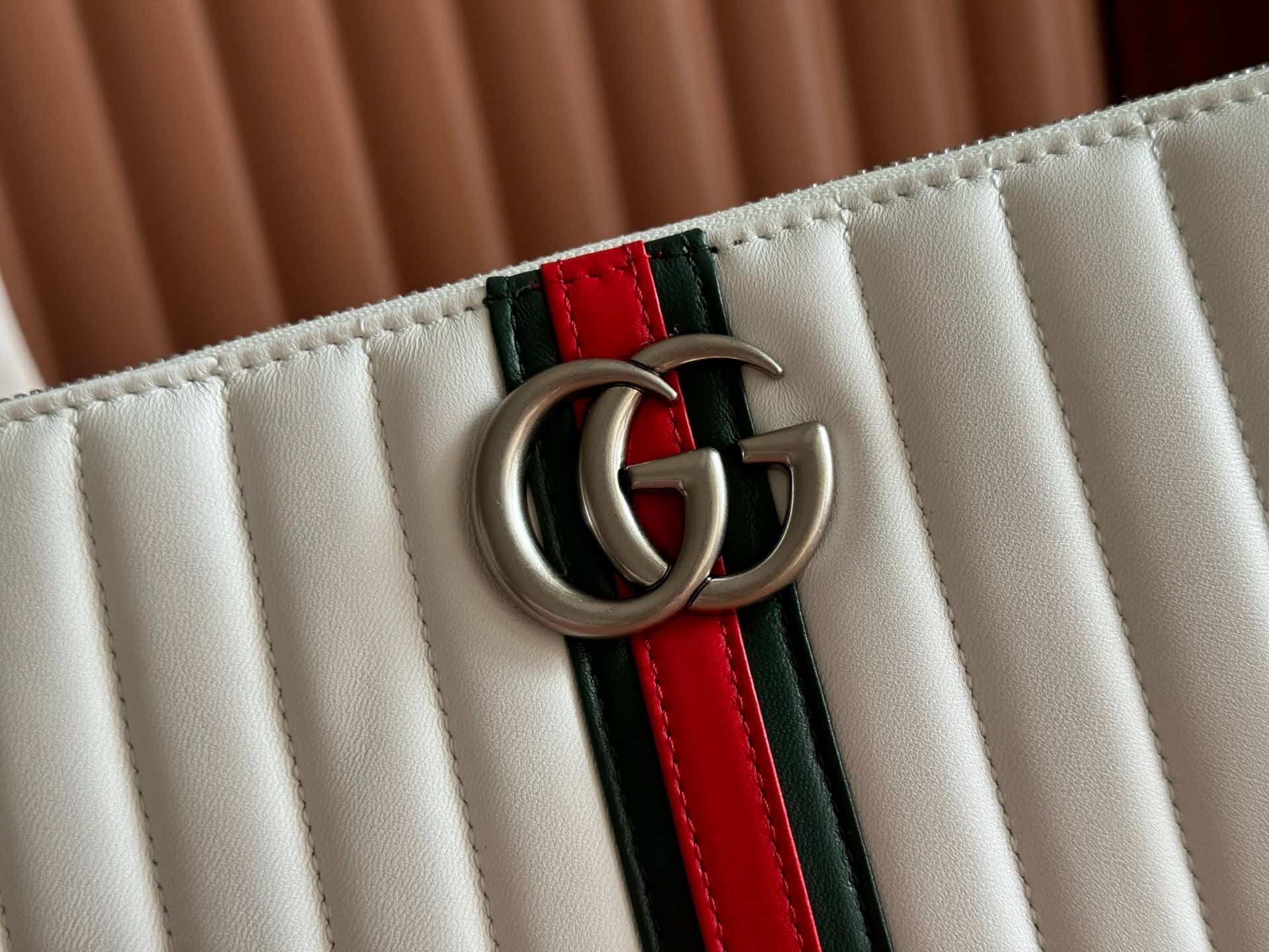 Gucci GG Marmont pouch with strap White vertical matelassé nappa leather A006X2 High
