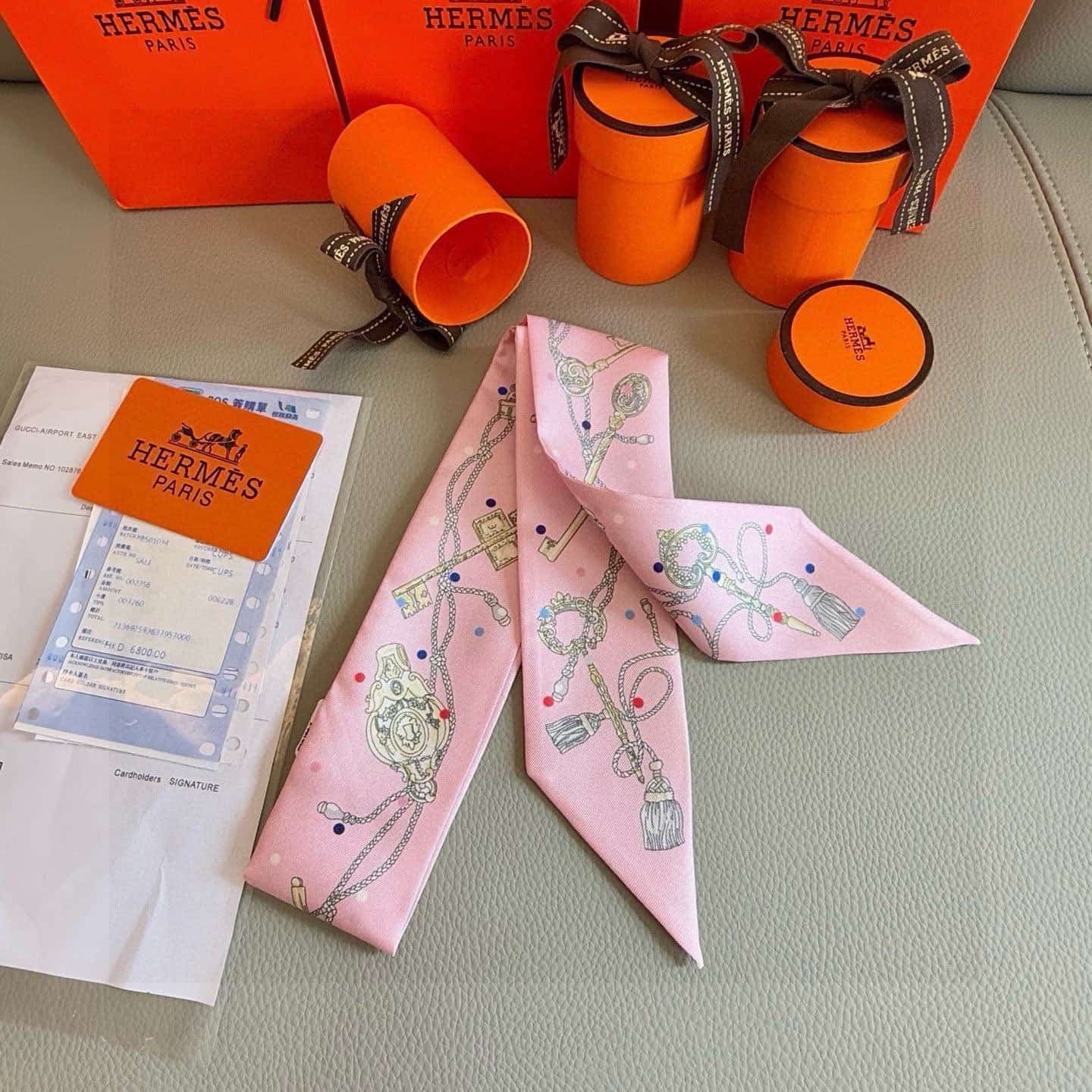 Hermes Les Cles A Pois Twilly silk scarf