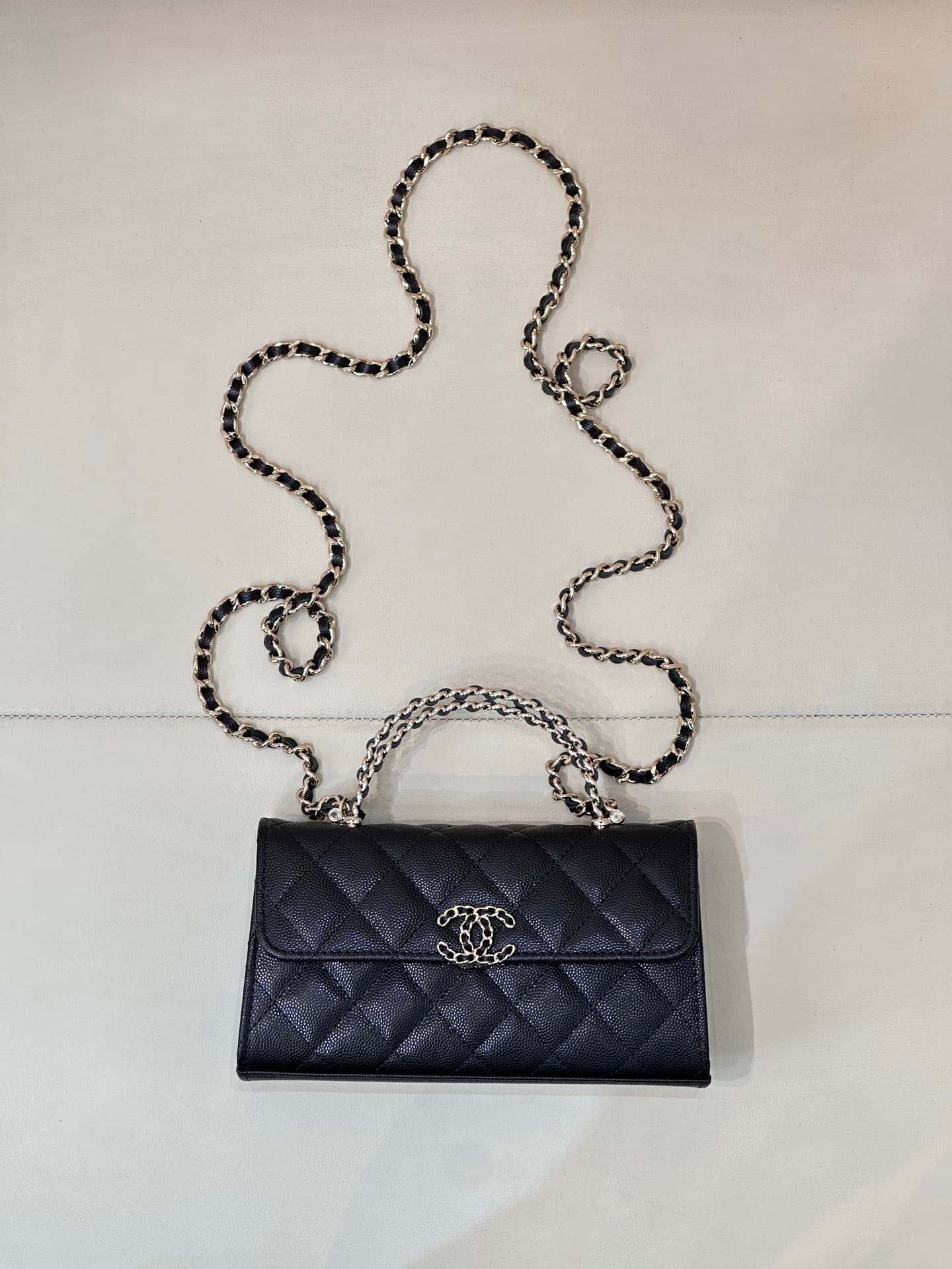Chanel Clutch with chain Grained Calfskin&Gold-Tone Metal Black AP3238 TOP
