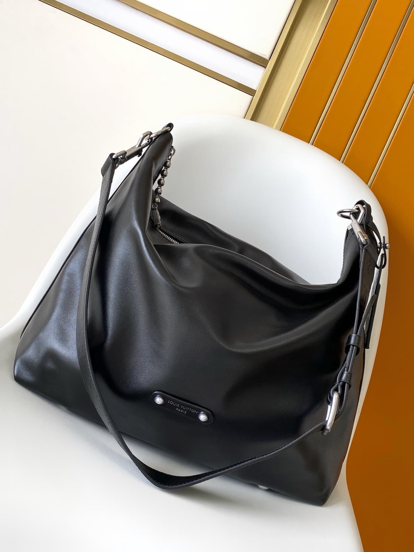 Louis Vuitton Vagabond Hobo Black Calf leather M13986 High