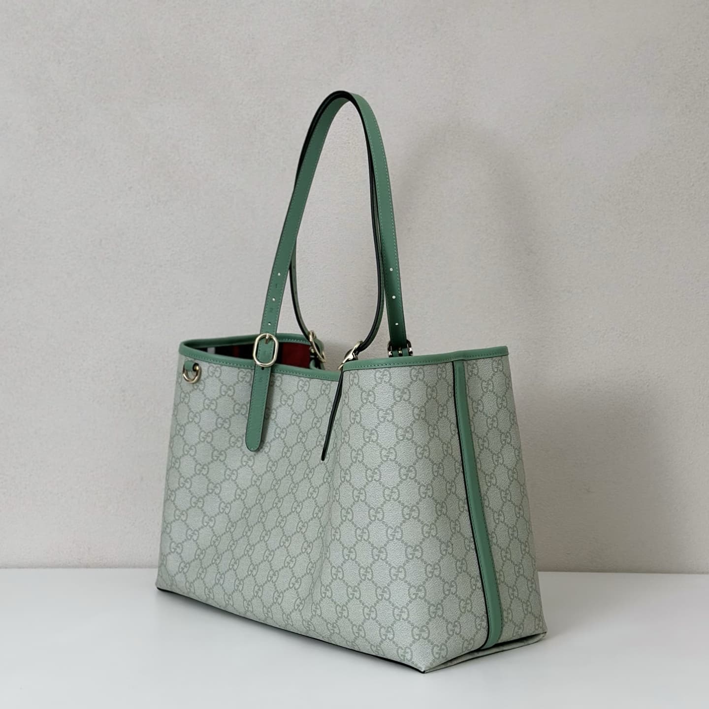 Gucci GG EMBLEM LARGE TOTE BAG 815213 High