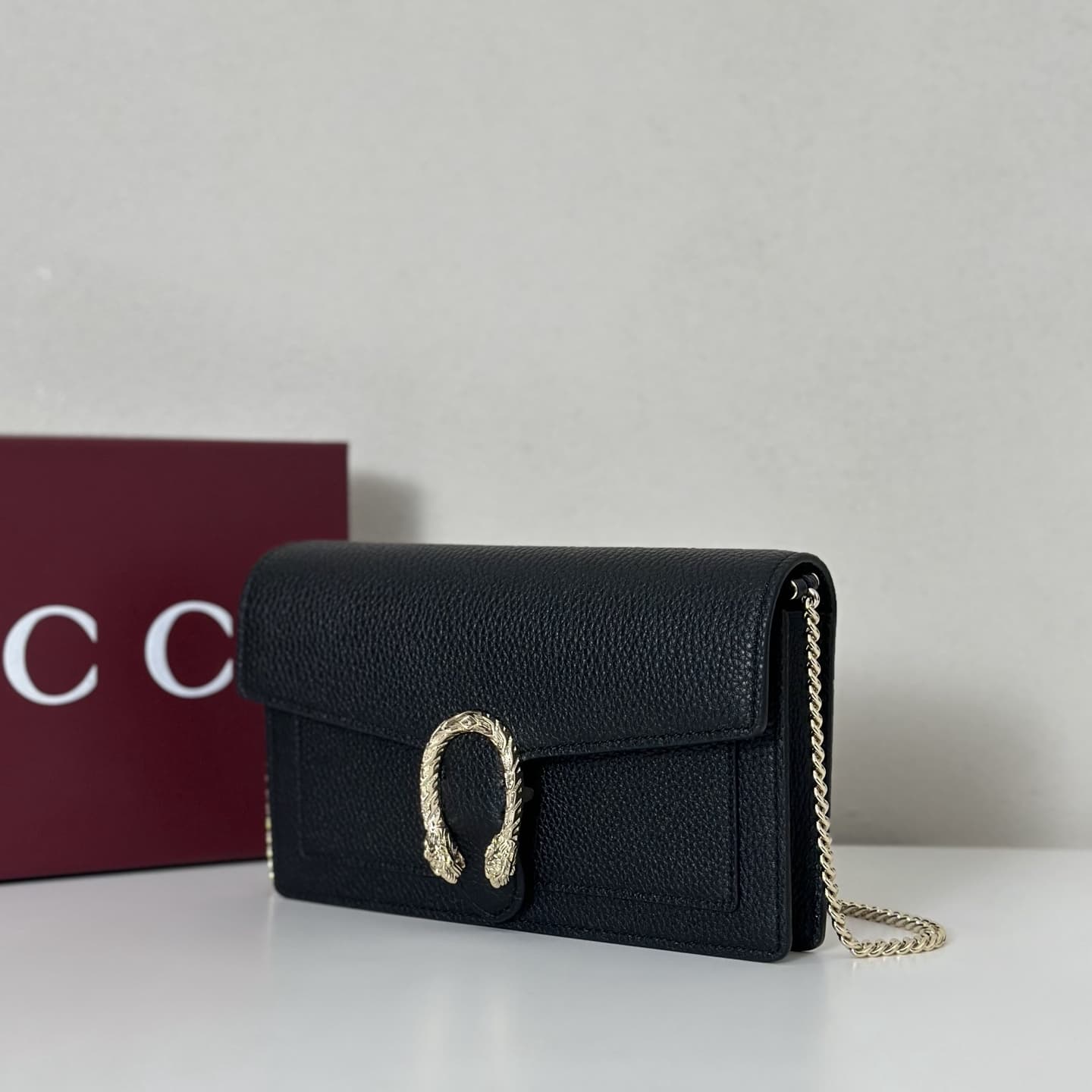 DIONYSUS WALLET ON CHAIN 837373 black grainy leather High
