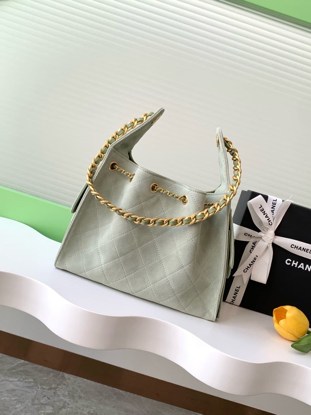 Chanel 25 Small Hobo handbag AS5293 Suede & gold-tone metal Green A