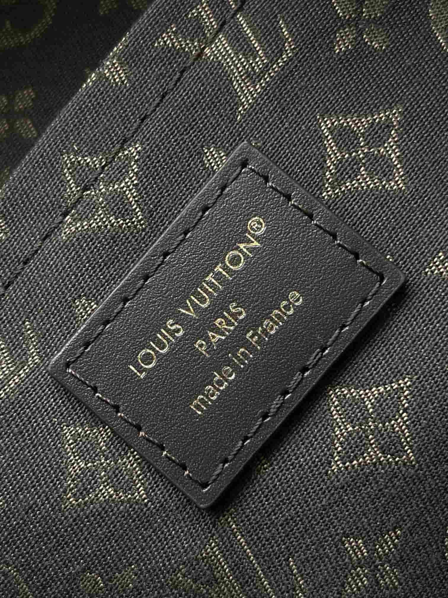 Louis Vuitton Express MM Calfskin leather Monogram/Hazelnut M26358 TOP
