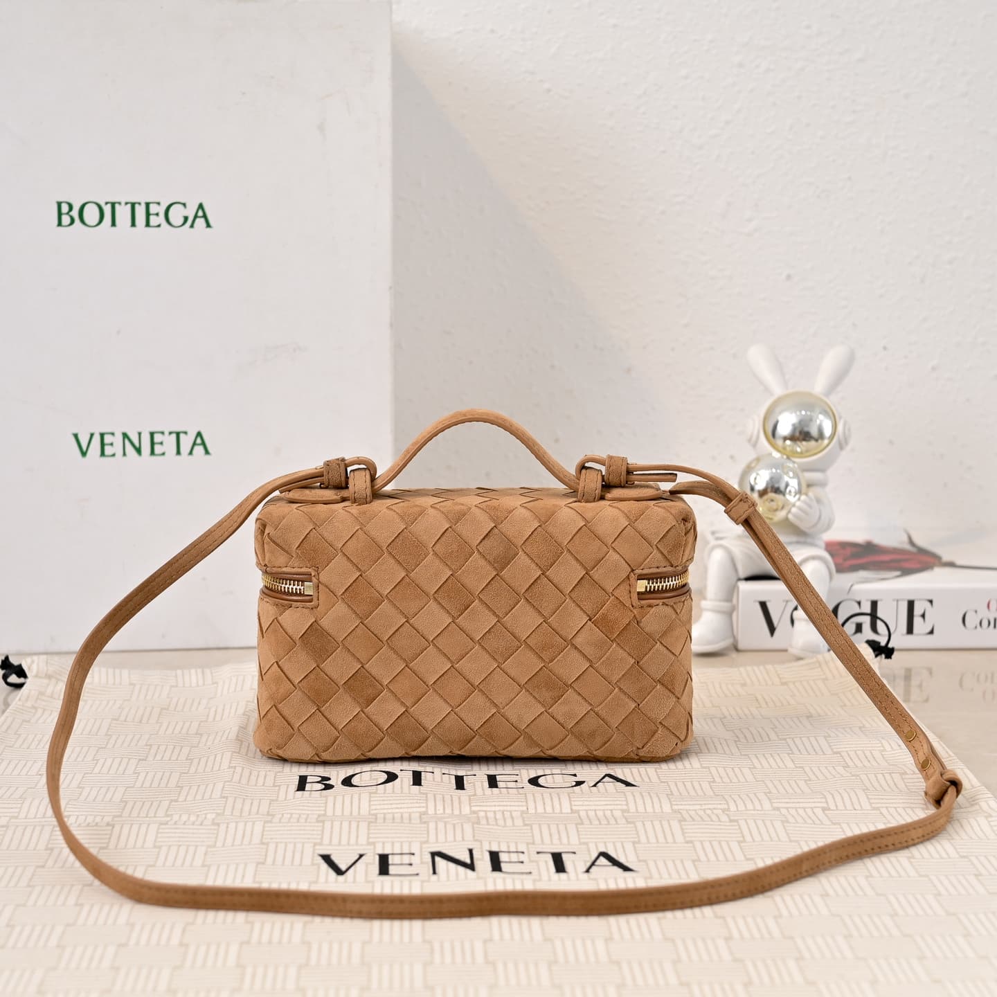 BV Bang Bang Vanity mini intrecciato suede High