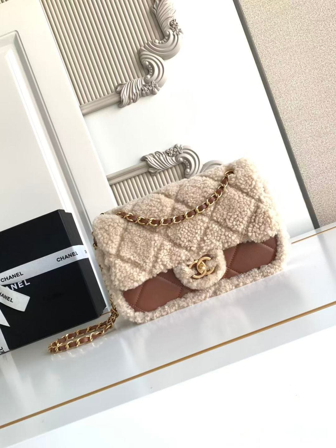 Chanel Small Shearling Flap Bag in Brown lambskin with beige shearling & Gold-Tone Metal AS5149 A