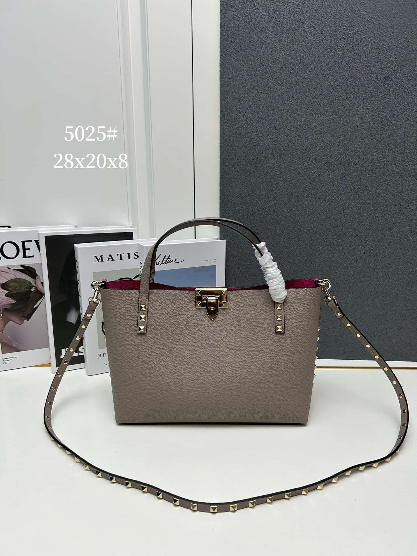 Valentino Garavani Rockstud Tote Bag in Grey Mid