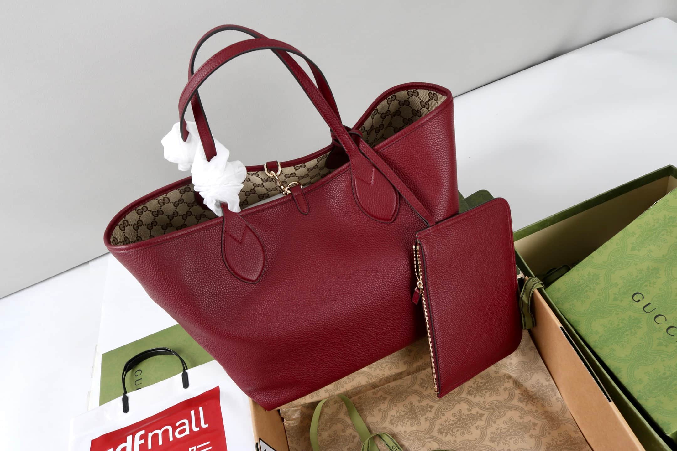 Gucci Totissima large reversible tote bag 839112 Red leather High