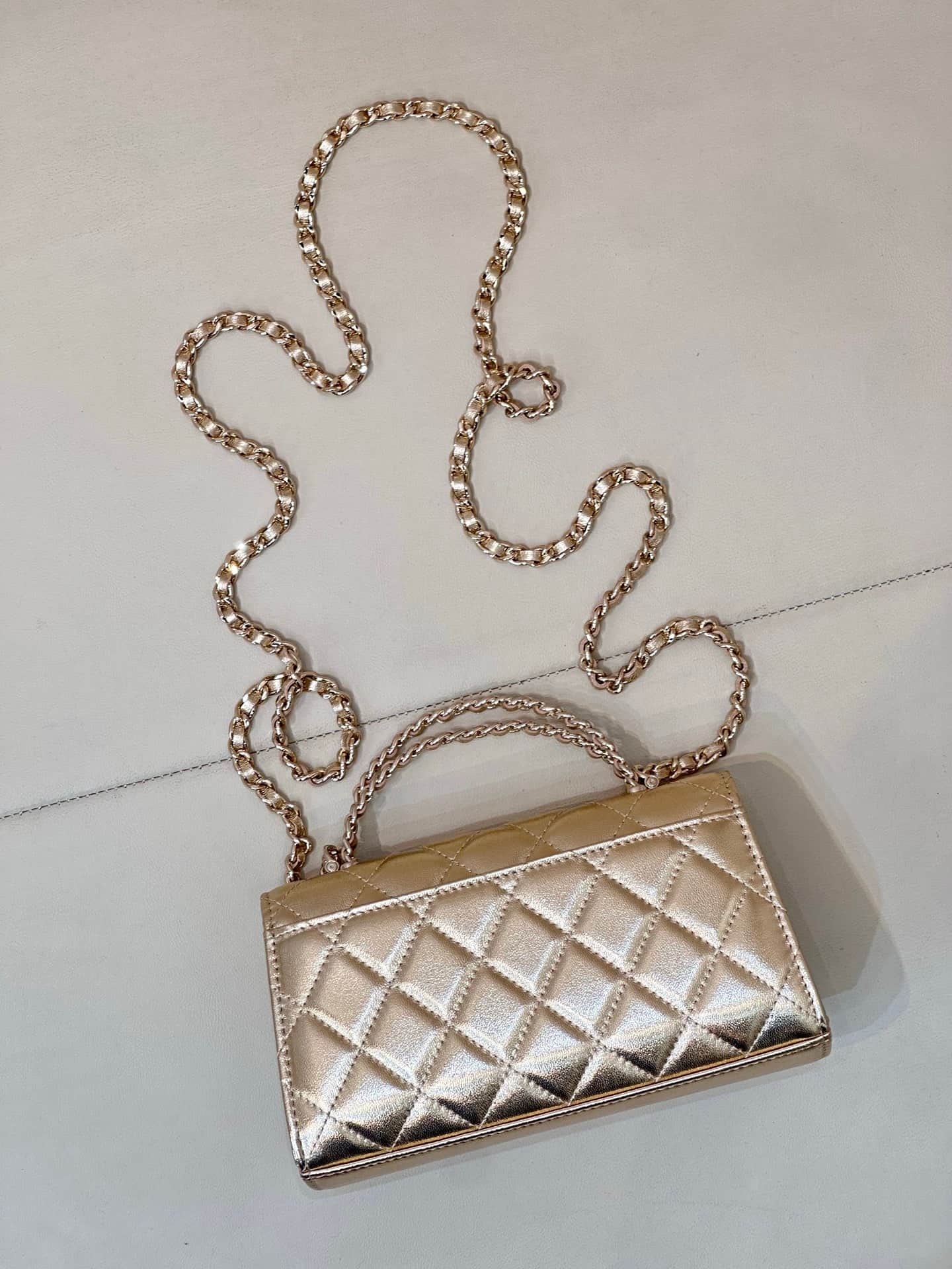 Chanel Clutch with chain Metallic Lambskin&Gold-Tone Metal Gold AP3238 TOP